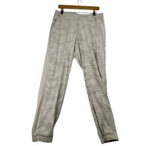 Athleta Brooklyn Textured Joggers sz‎ 12 Cream